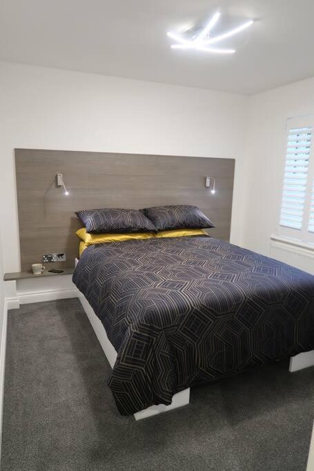 ***Spotless, Bright 1 Double Bed Apartment*** Bath Eksteriør bilde