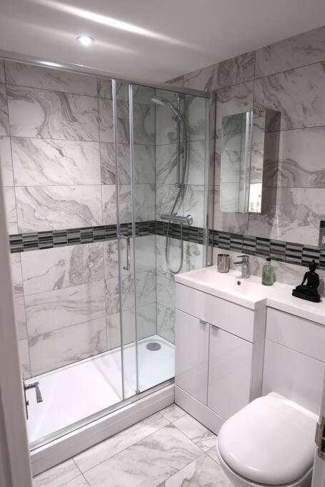 ***Spotless, Bright 1 Double Bed Apartment*** Bath Eksteriør bilde